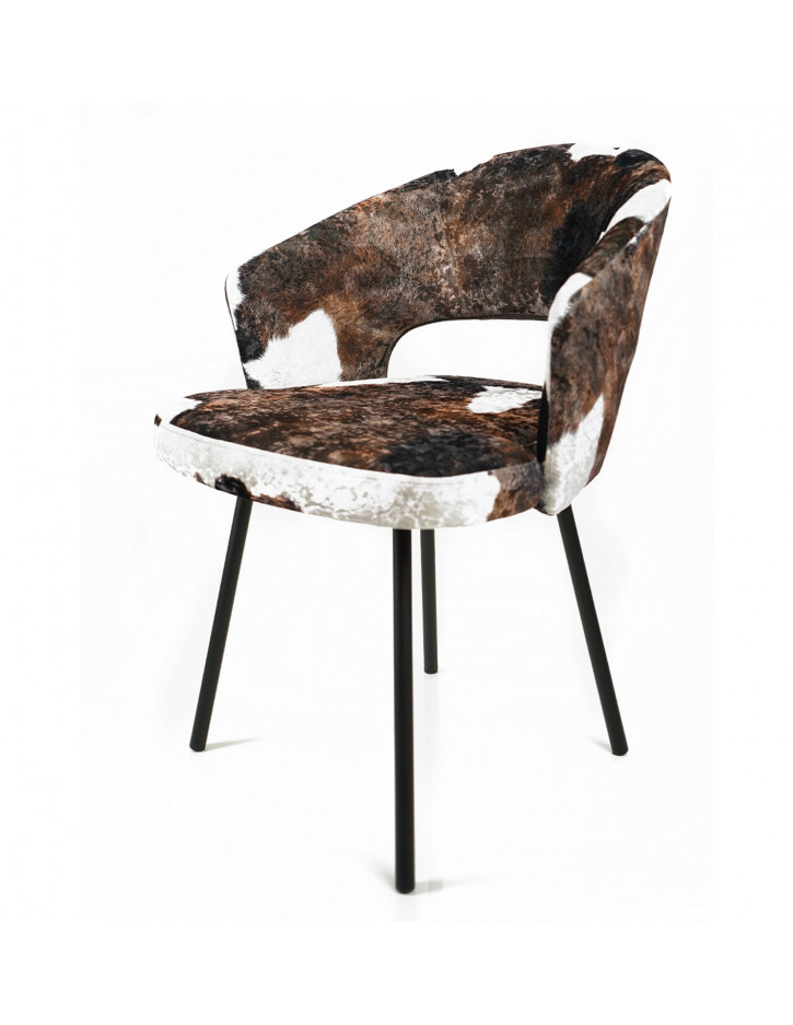 *Przykładowe zastosowanie tkaniny. 
Krzesło nie jest przedmiotem sprzedaży.